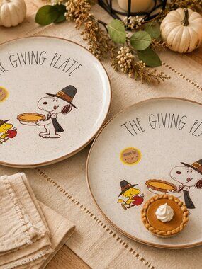 Rae Dunn’s Peanuts The Giving Plate 2 Set